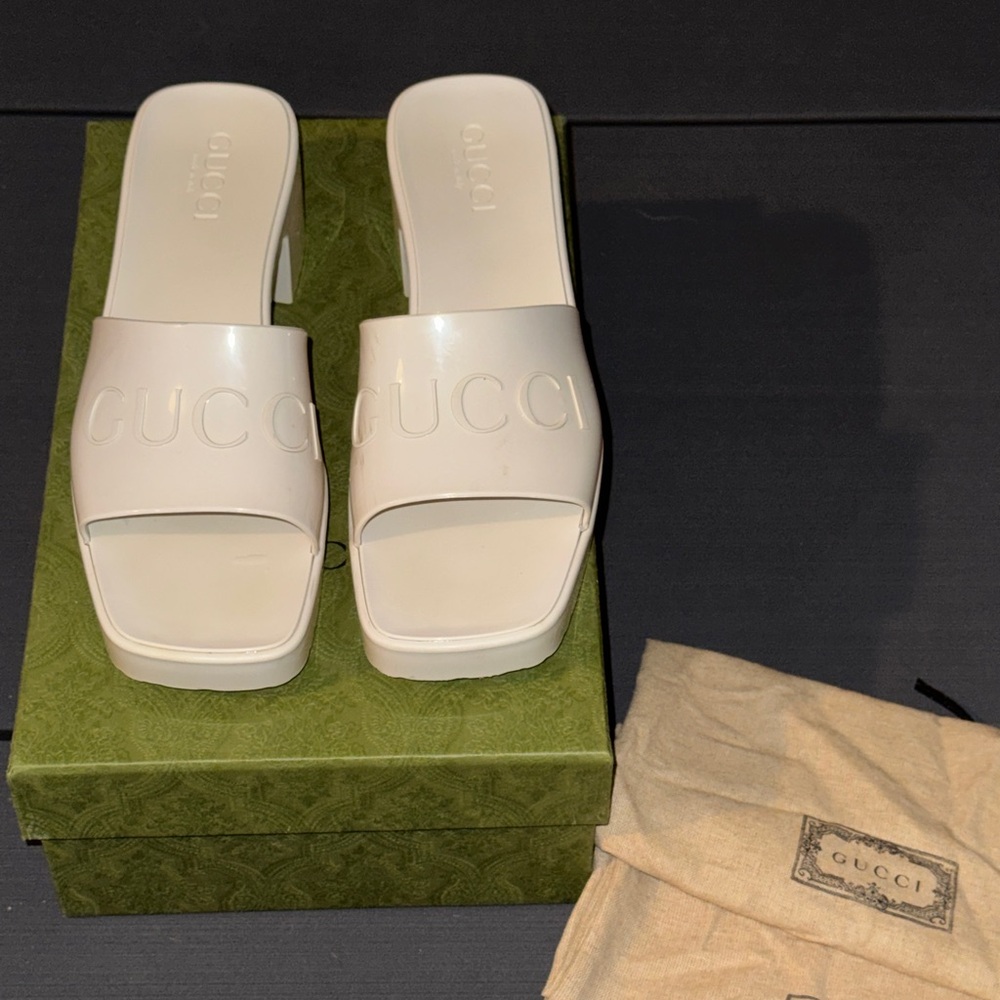 Gucci Cream Leather Platform Slide Mules